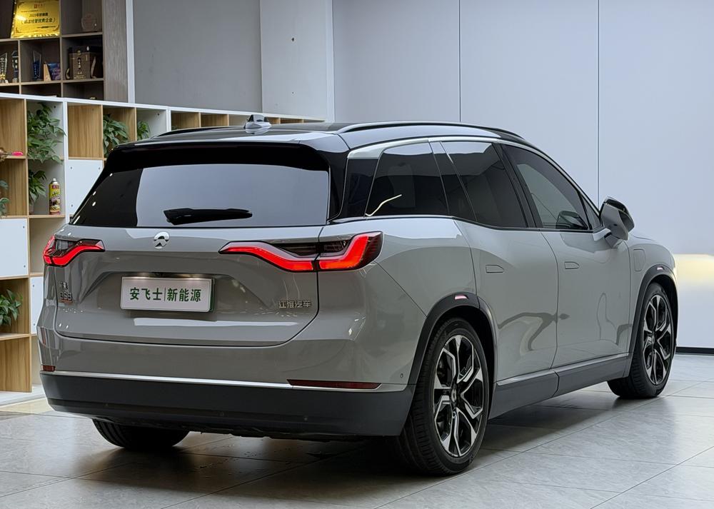 NIO NIO ES8
