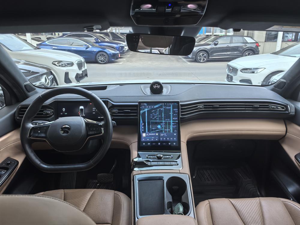 NIO NIO ES8