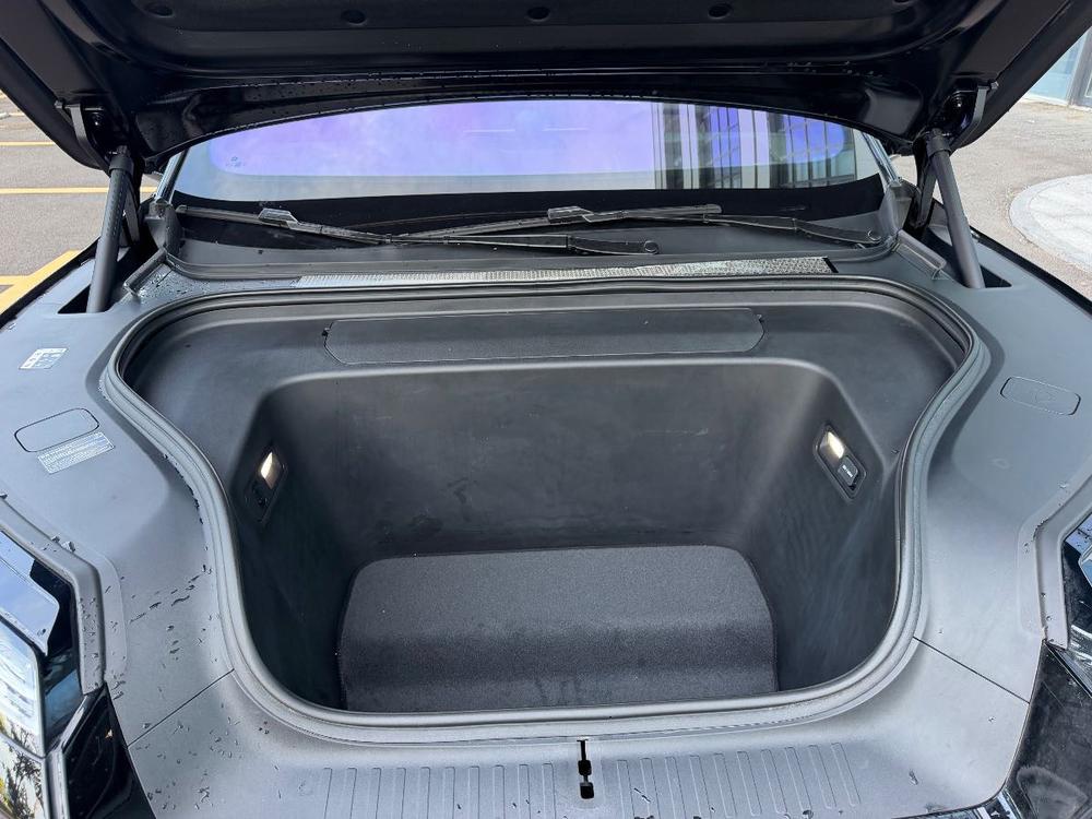NIO NIO ES8