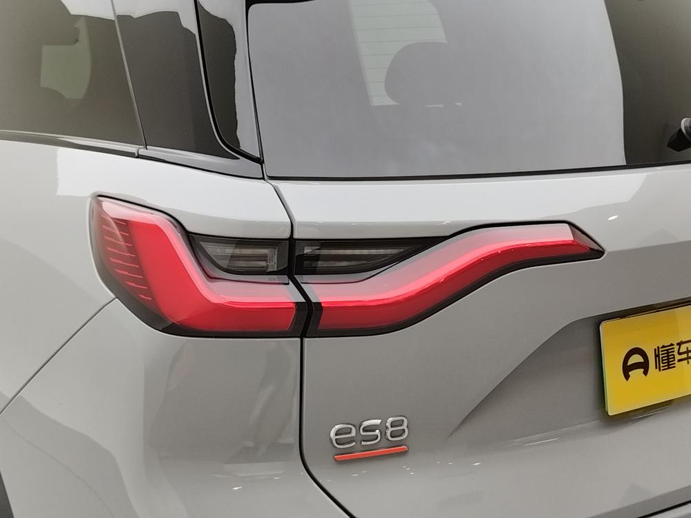 NIO NIO ES8