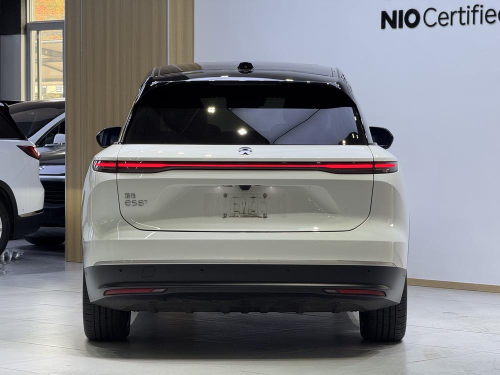 NIO NIO ES8