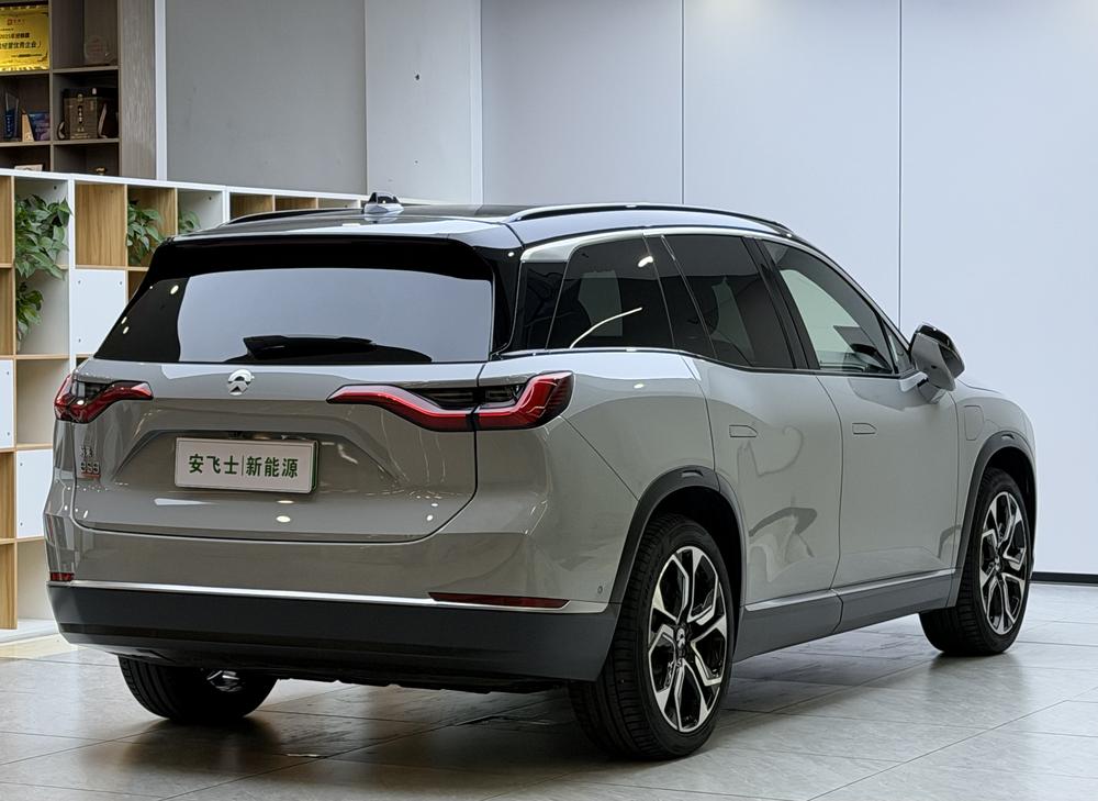 NIO NIO ES8