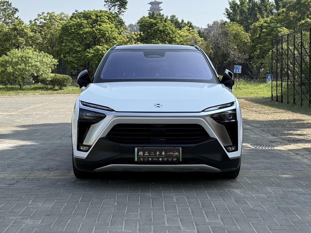 NIO NIO ES8