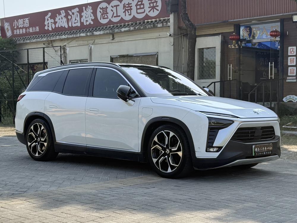 NIO NIO ES8