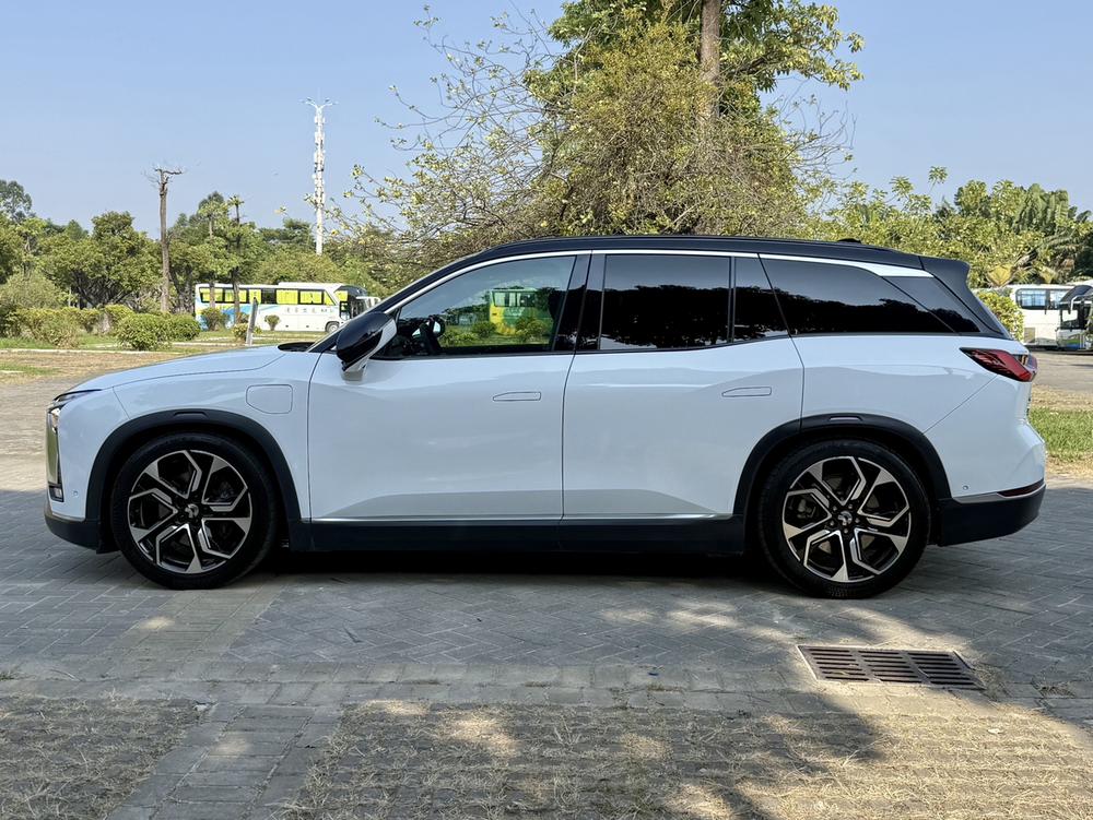 NIO NIO ES8