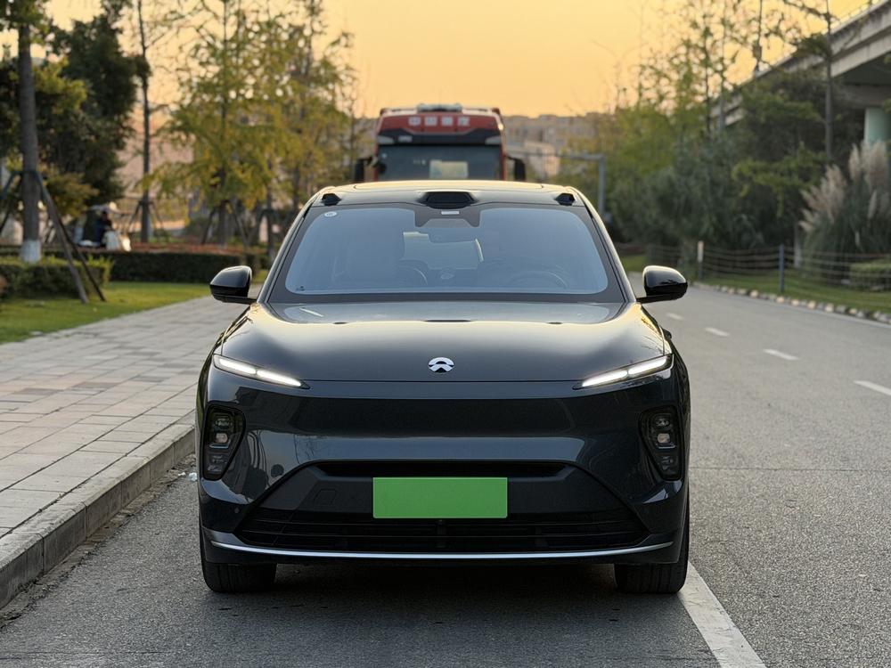 NIO NIO ES8