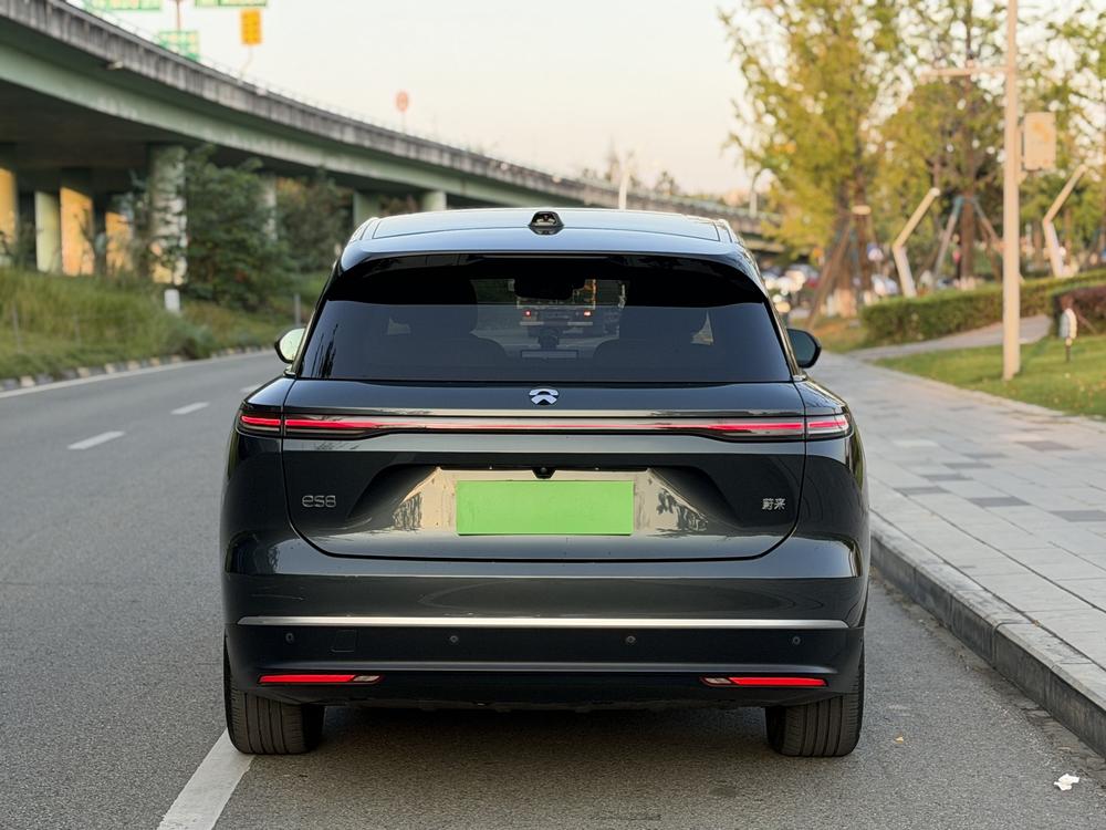 NIO NIO ES8
