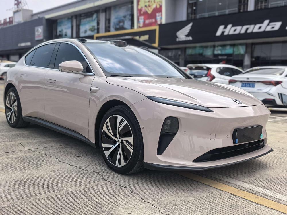 NIO NIO ET5