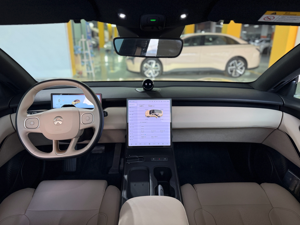 NIO NIO ET5