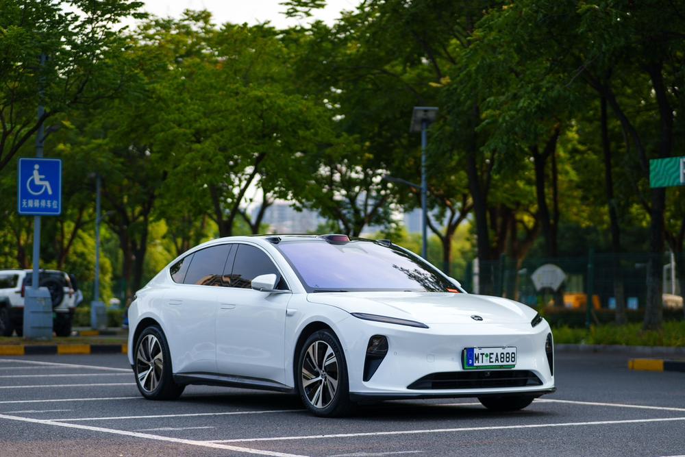 NIO NIO ET5
