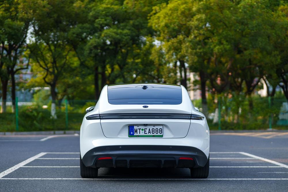 NIO NIO ET5