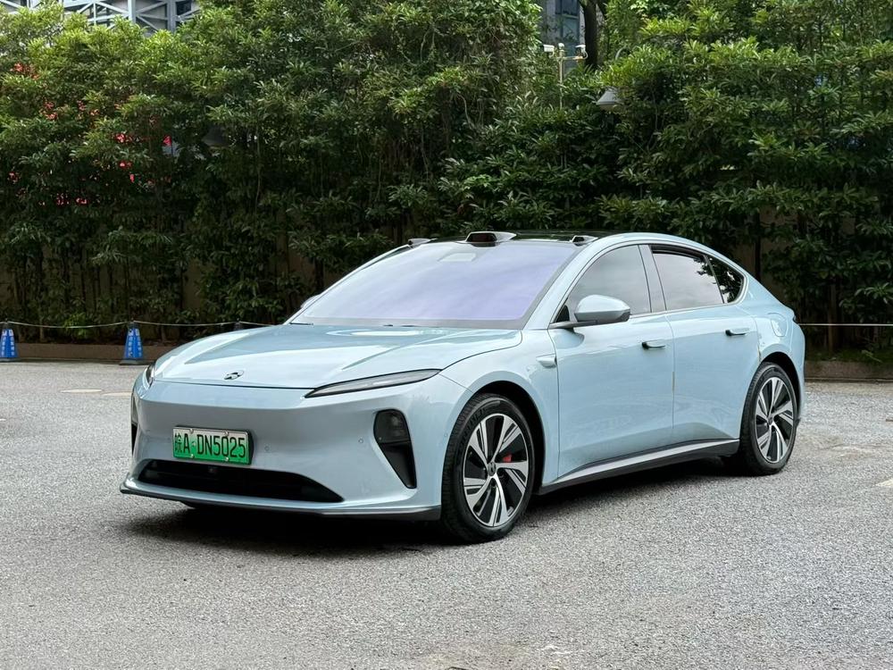 NIO NIO ET5