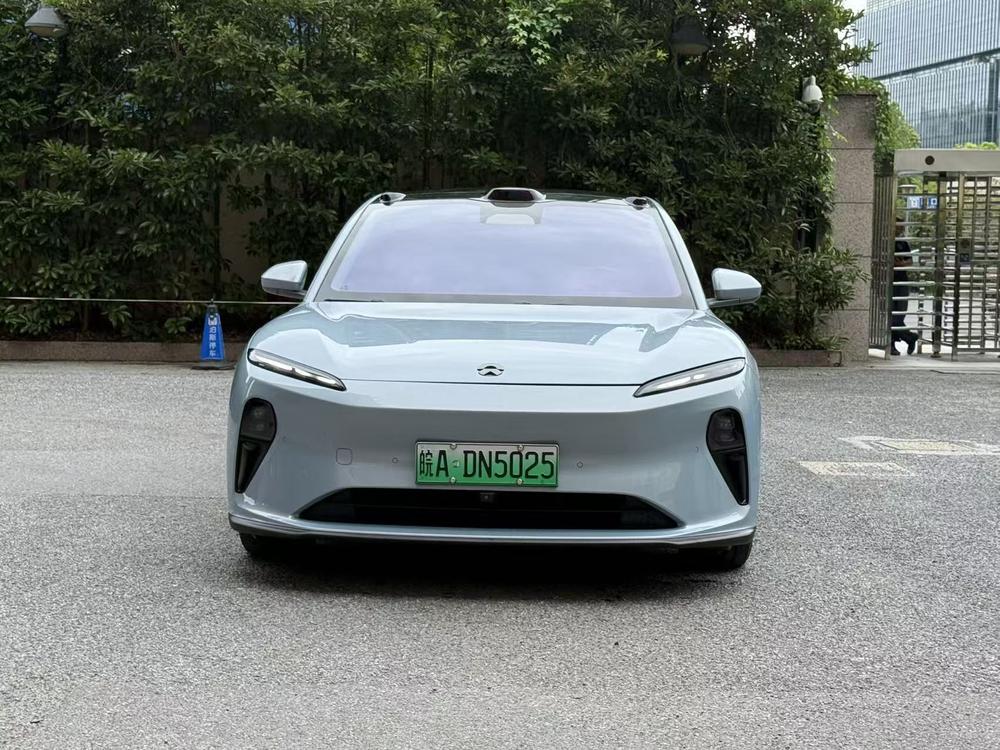 NIO NIO ET5