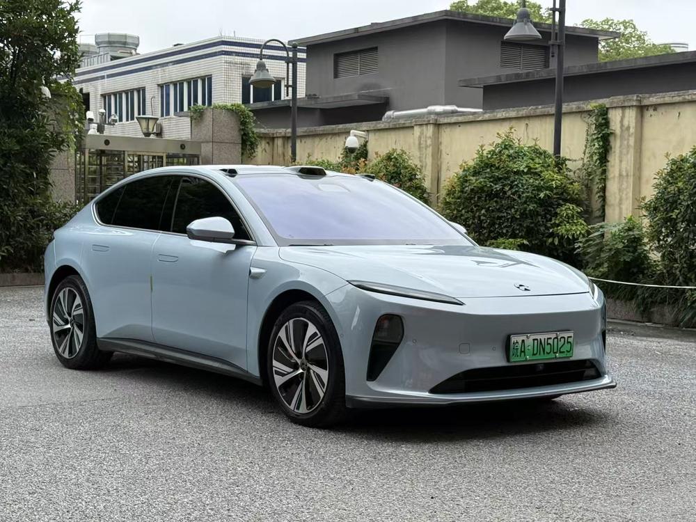 NIO NIO ET5