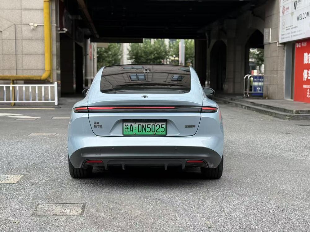 NIO NIO ET5