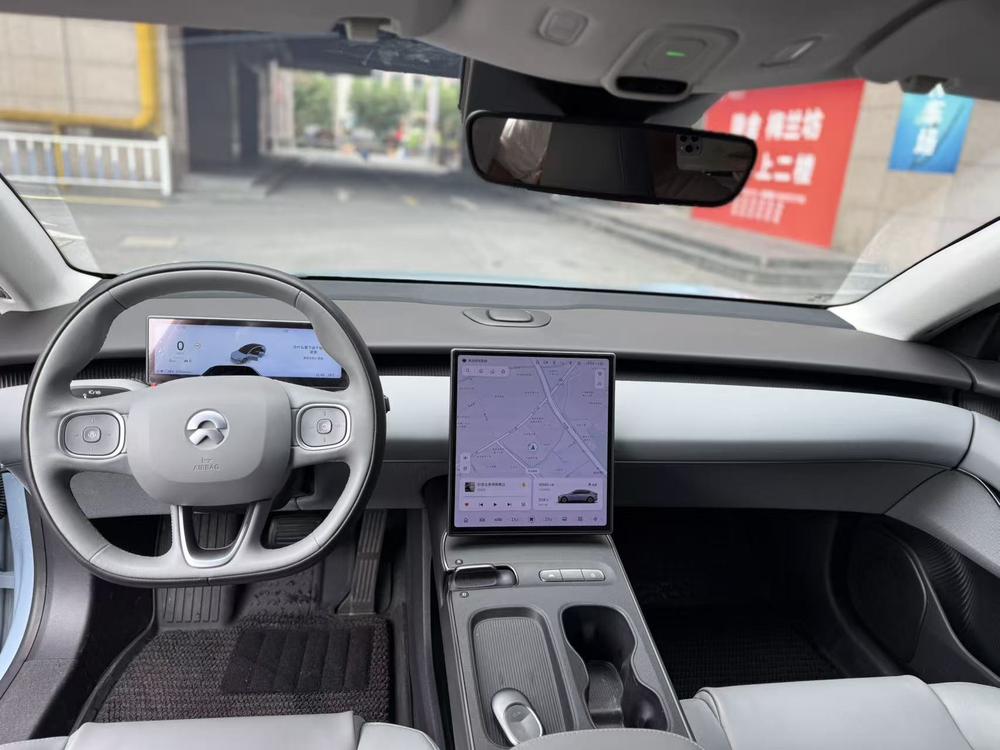 NIO NIO ET5