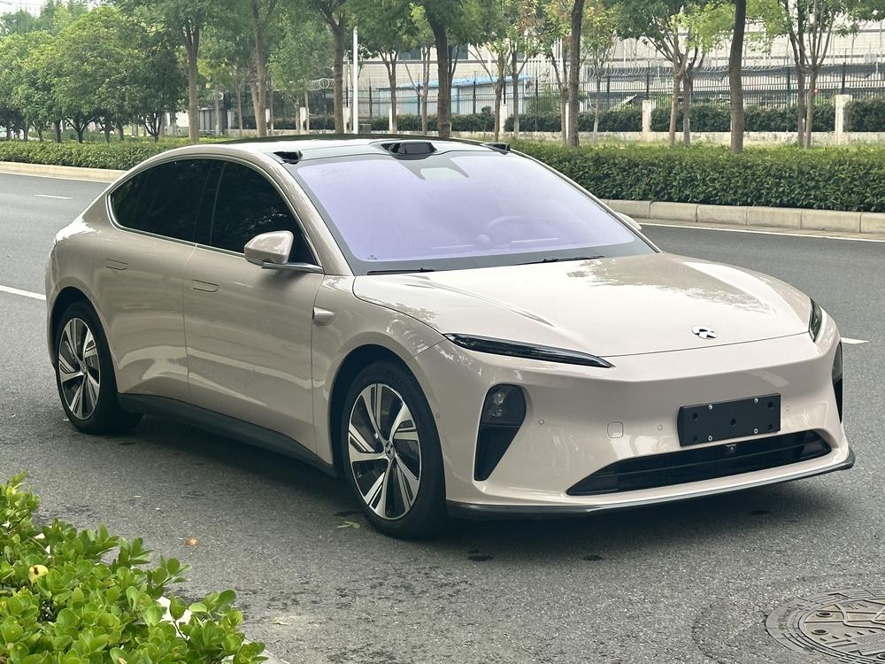 NIO NIO ET5