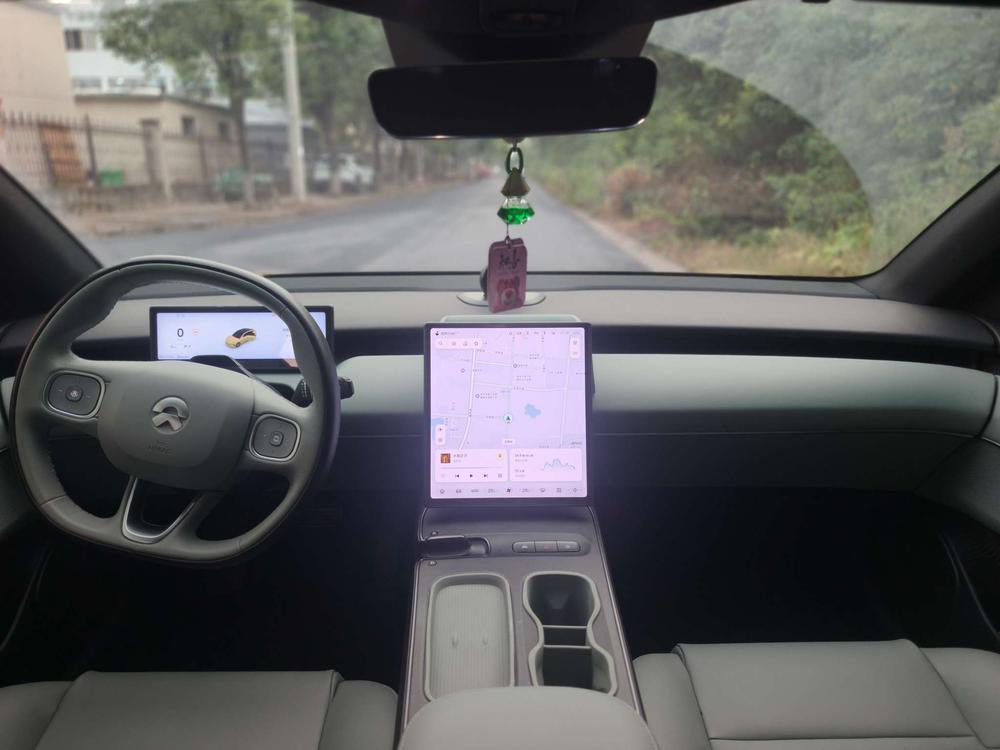 NIO NIO ET5