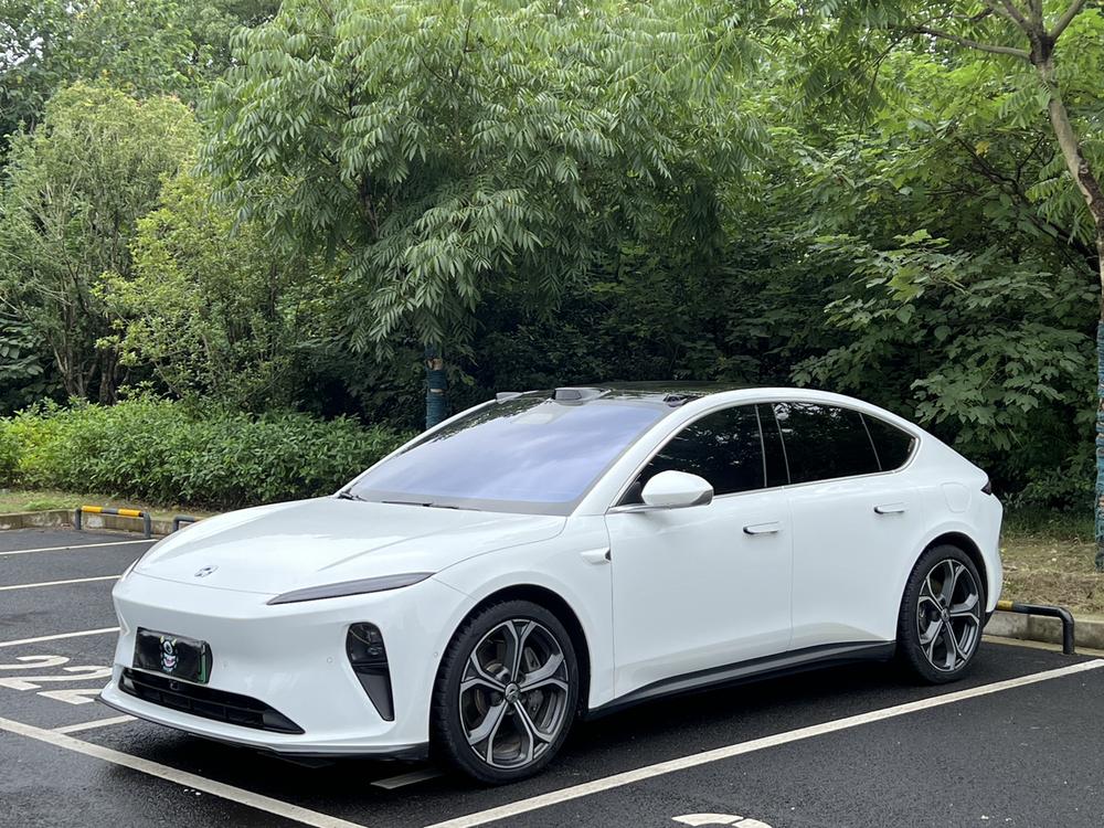 NIO NIO ET5