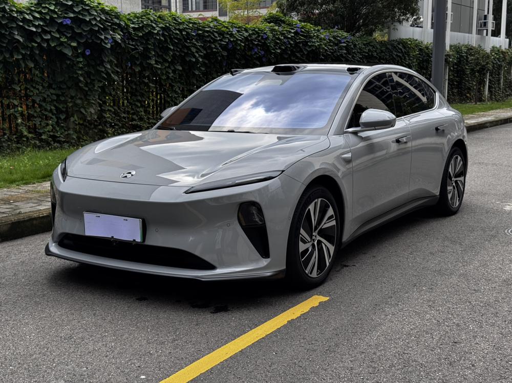 NIO NIO ET5