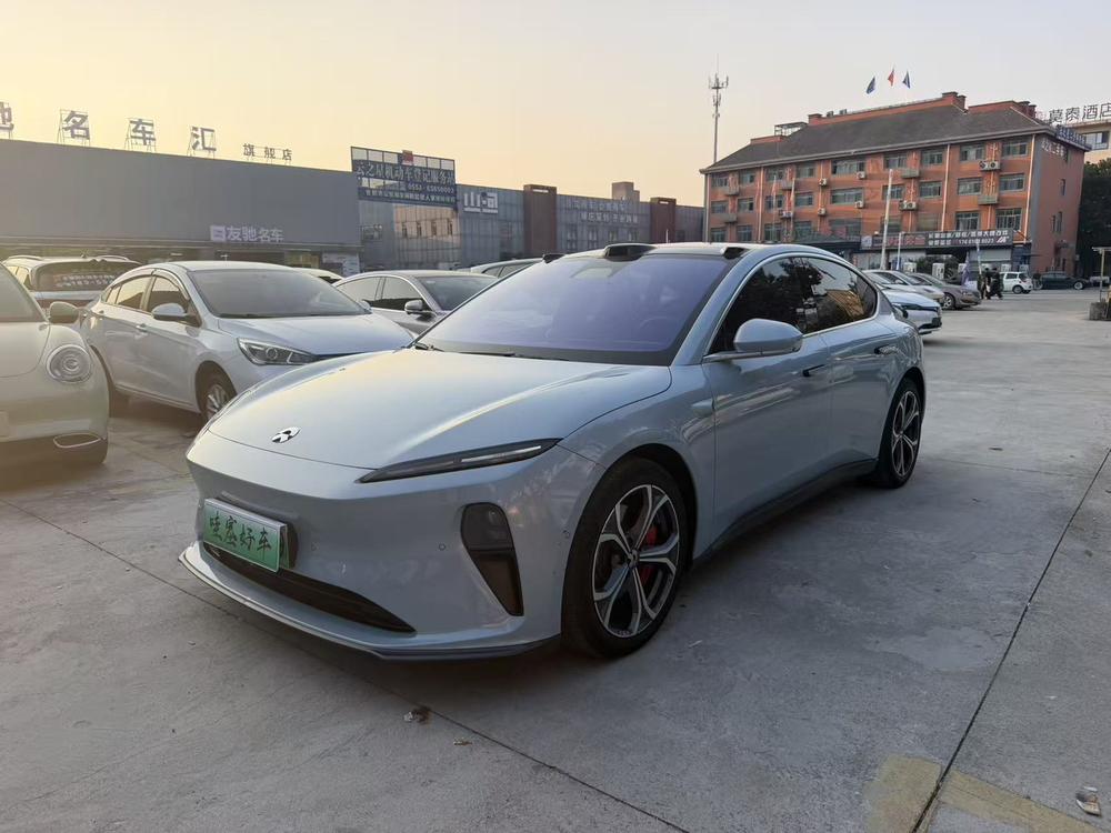 NIO NIO ET5