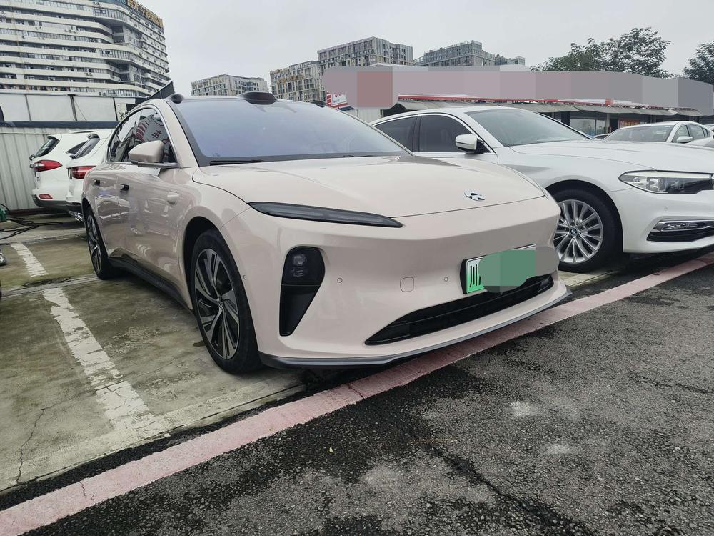 NIO NIO ET5