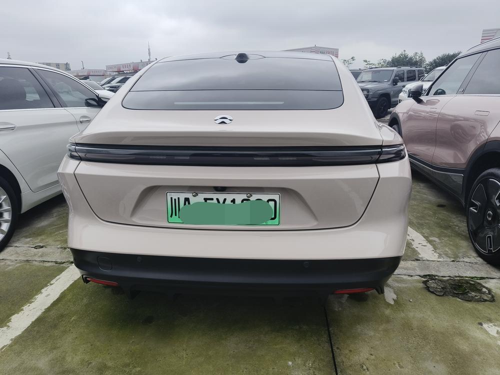 NIO NIO ET5