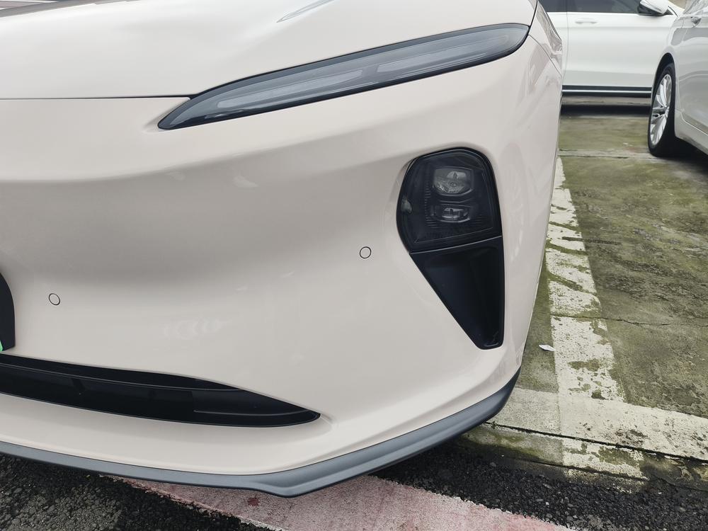 NIO NIO ET5