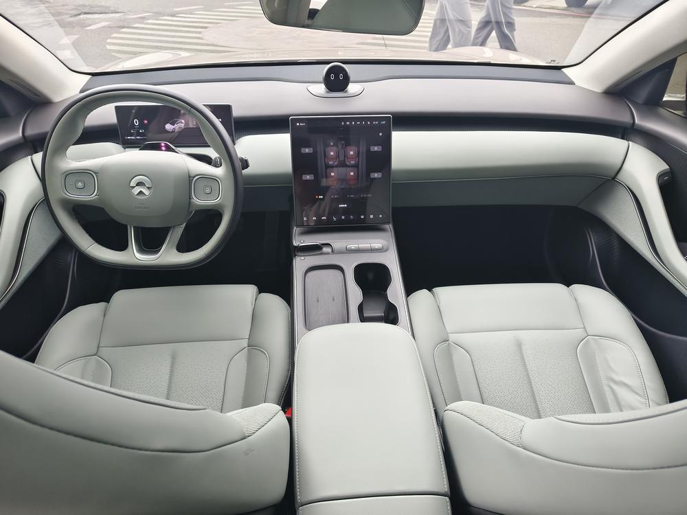 NIO NIO ET5