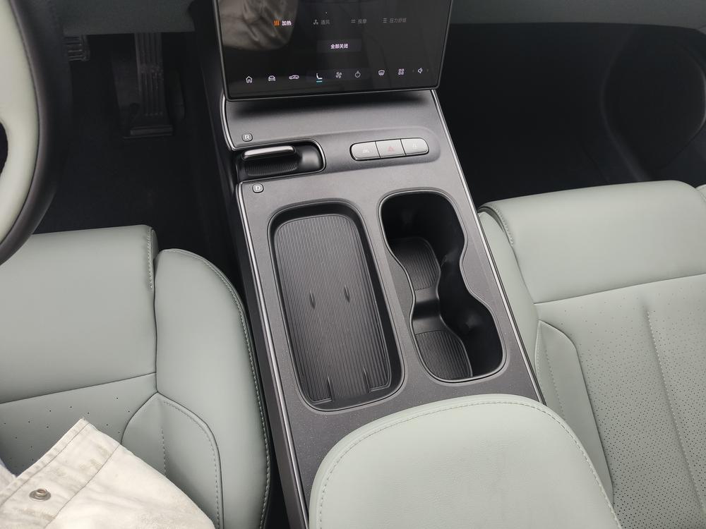 NIO NIO ET5