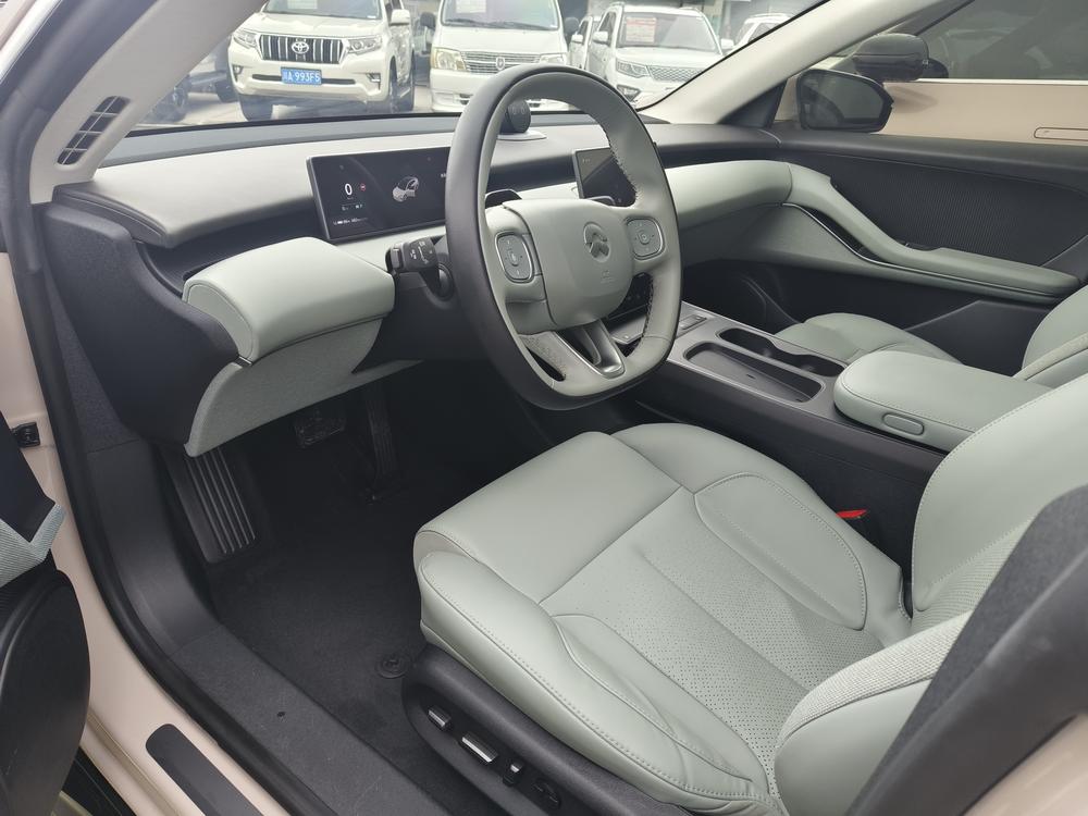 NIO NIO ET5