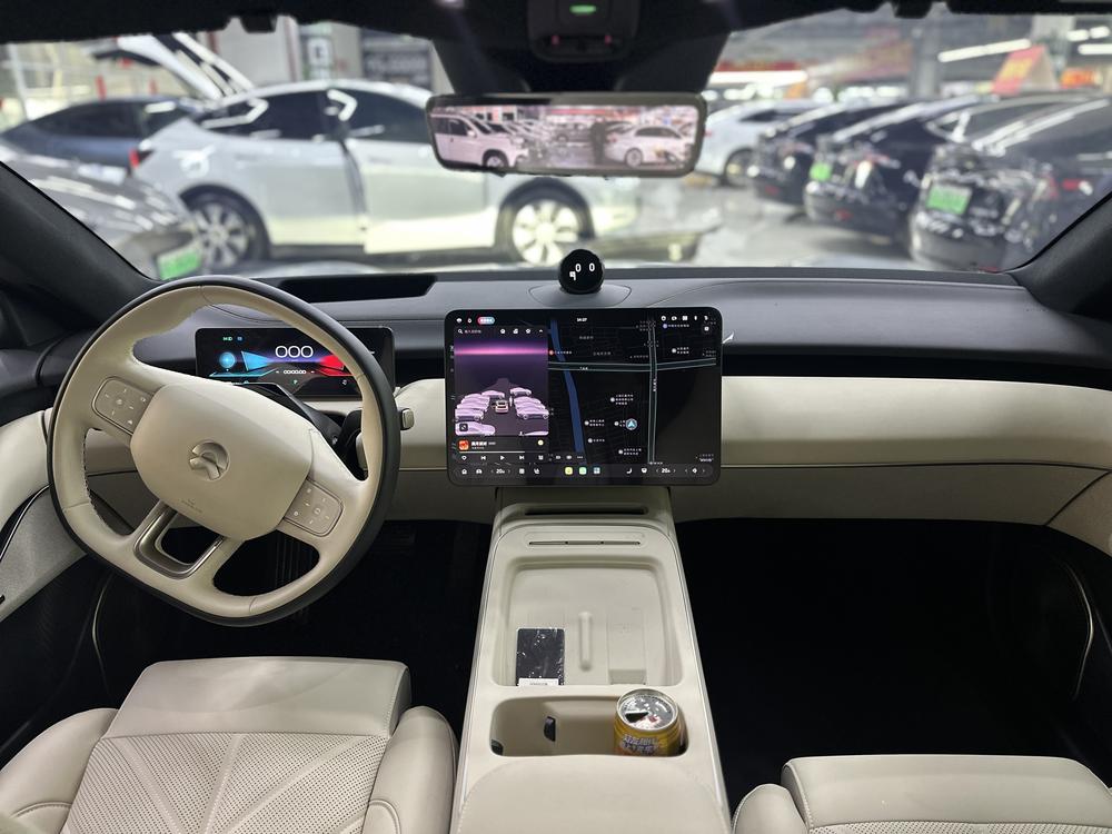 NIO NIO ET5T