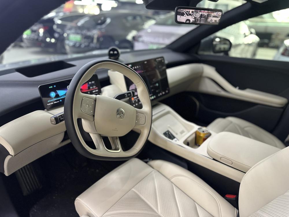 NIO NIO ET5T