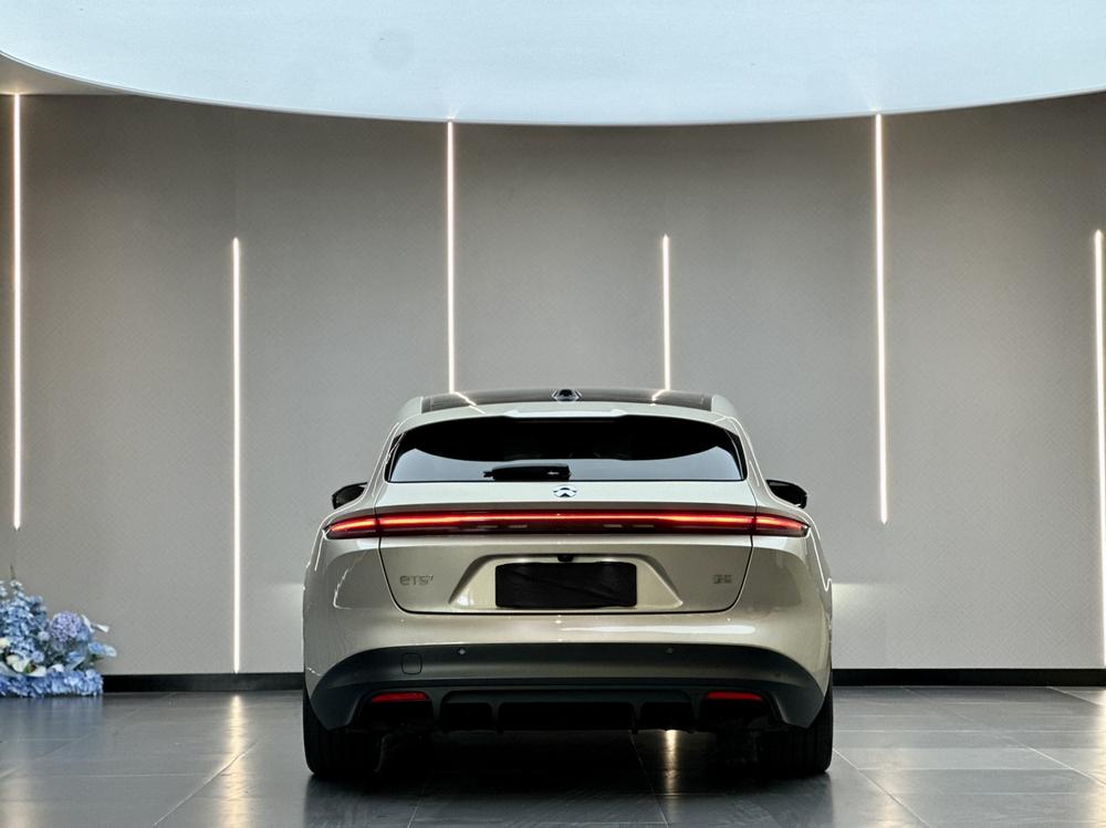 NIO NIO ET5T