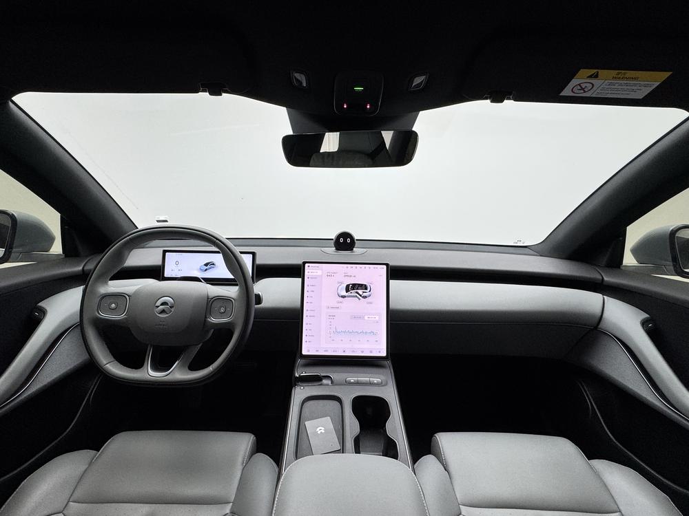 NIO NIO ET5T