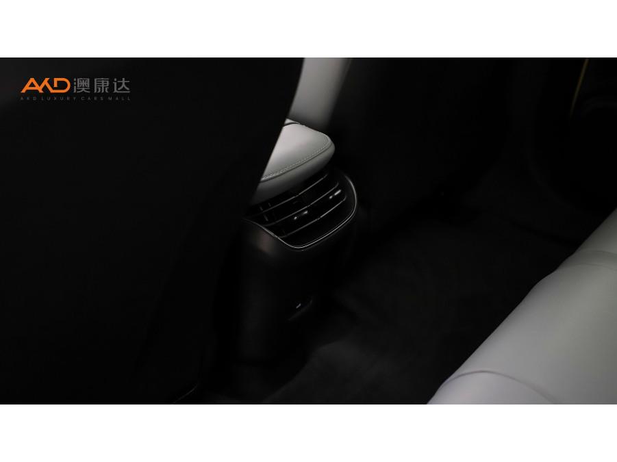 NIO NIO ET5T