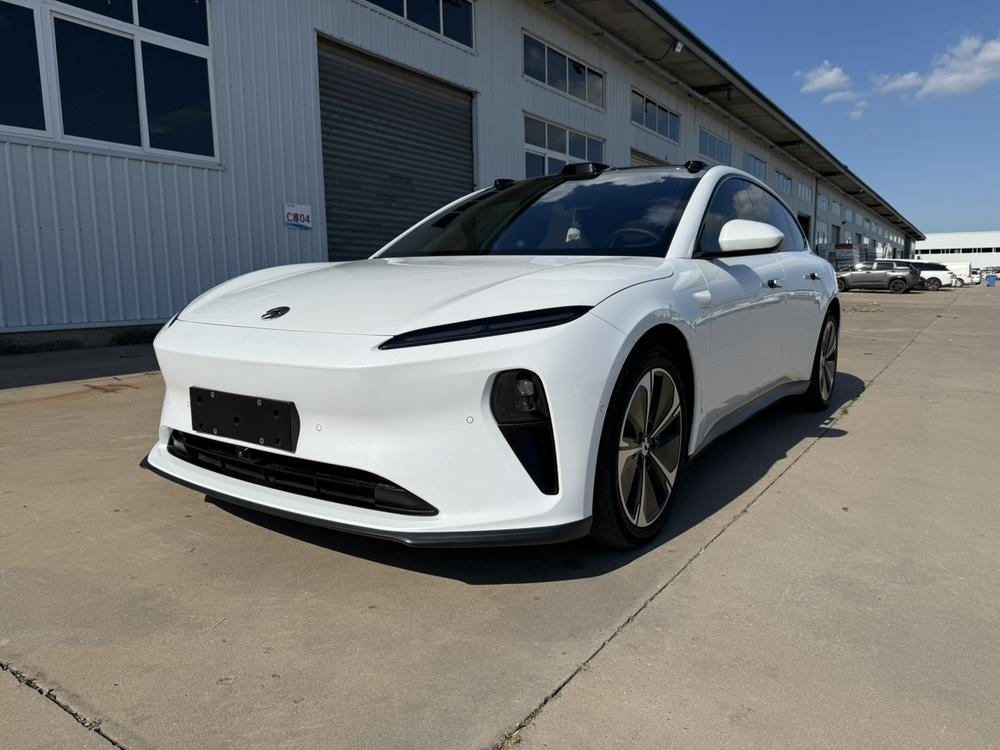 NIO NIO ET5T