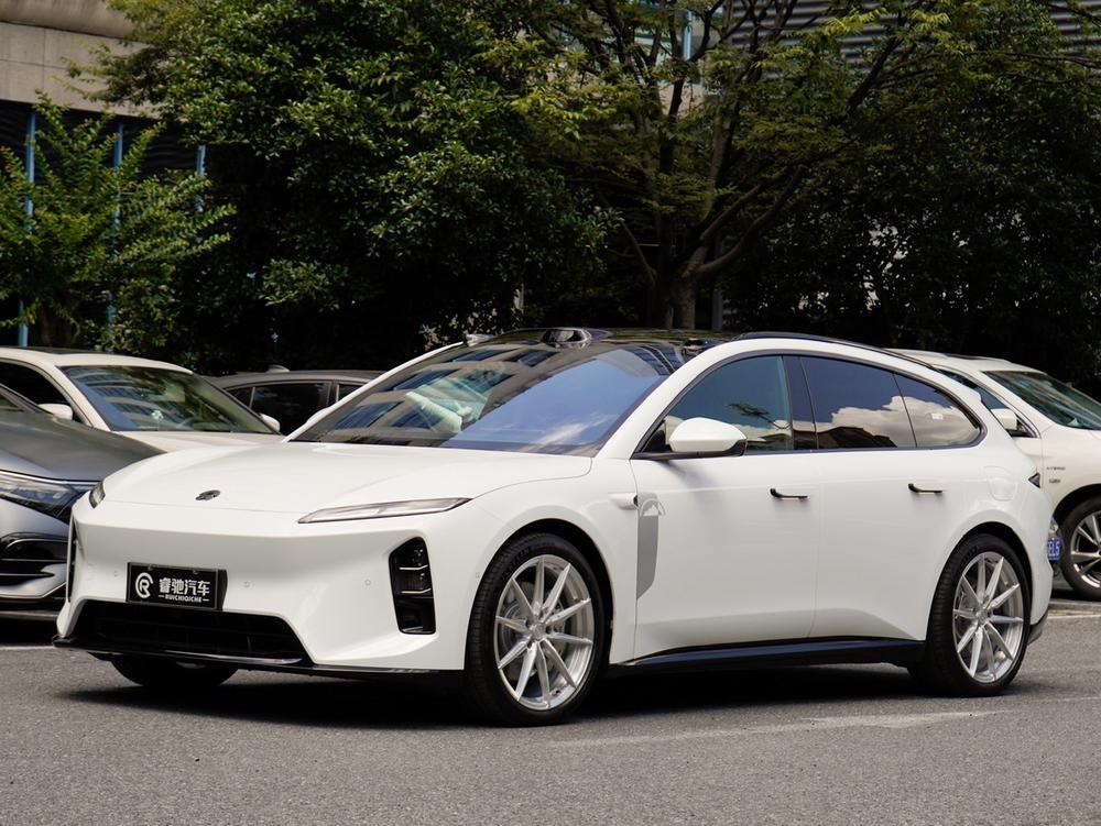 NIO NIO ET5T