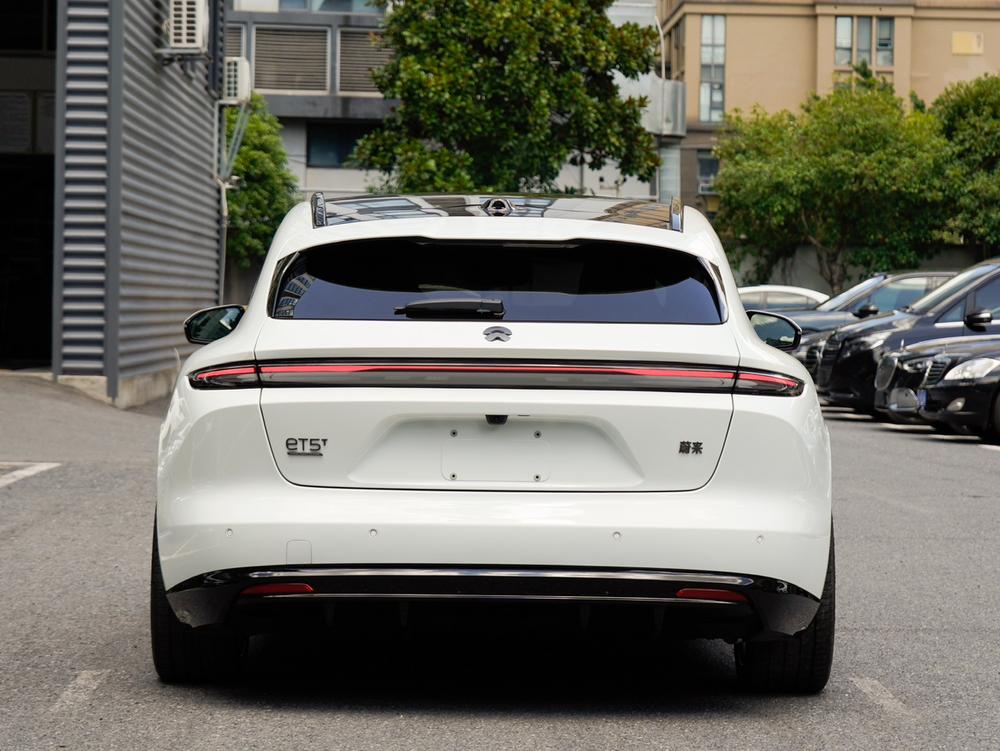 NIO NIO ET5T