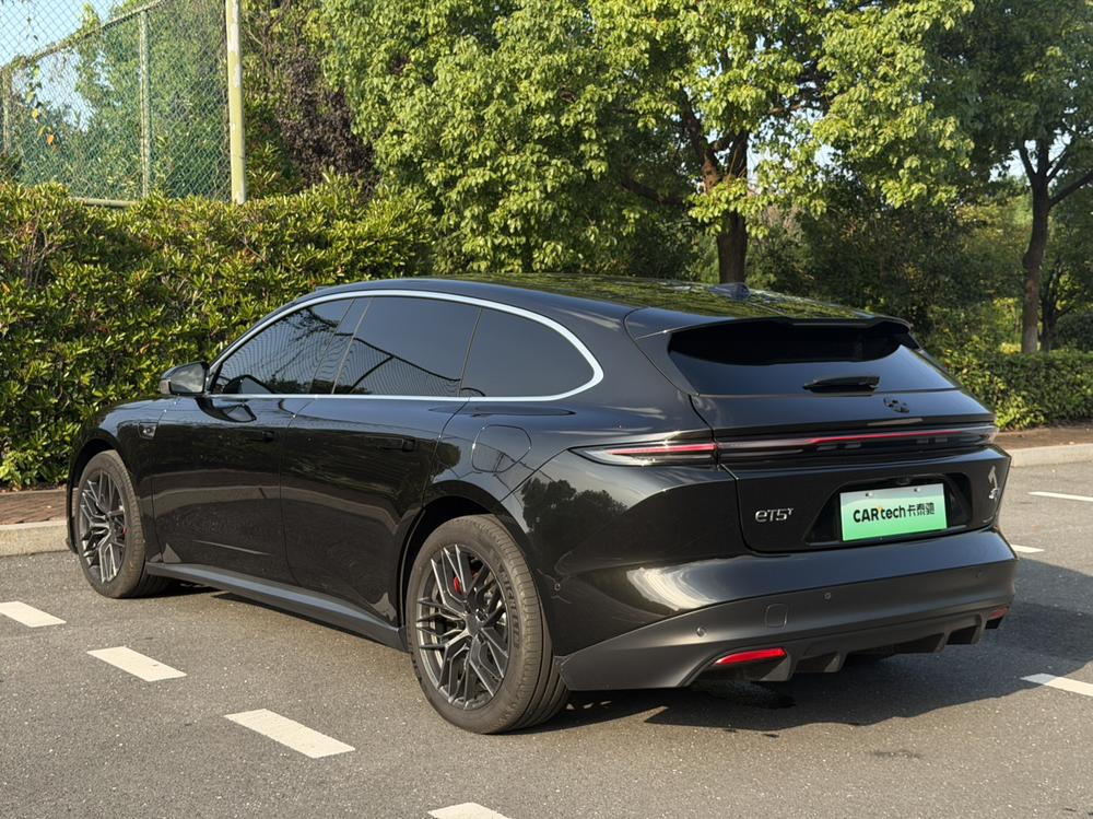 NIO NIO ET5T