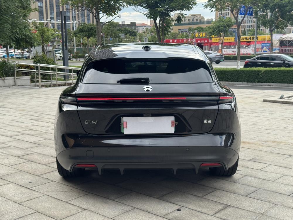 NIO NIO ET5T