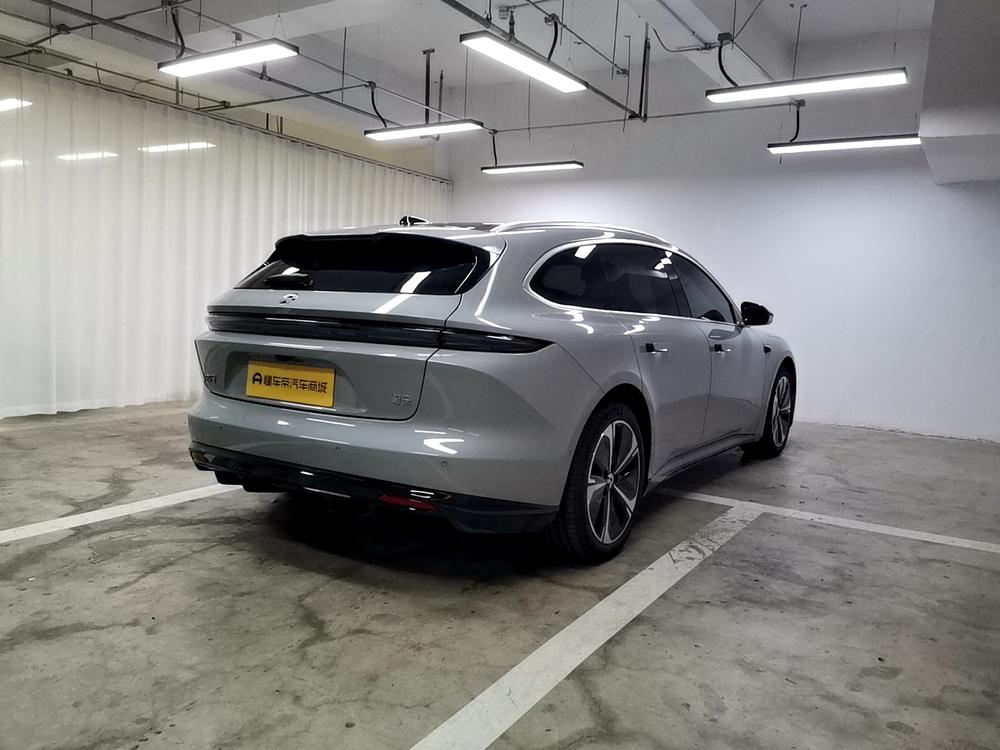 NIO NIO ET5T