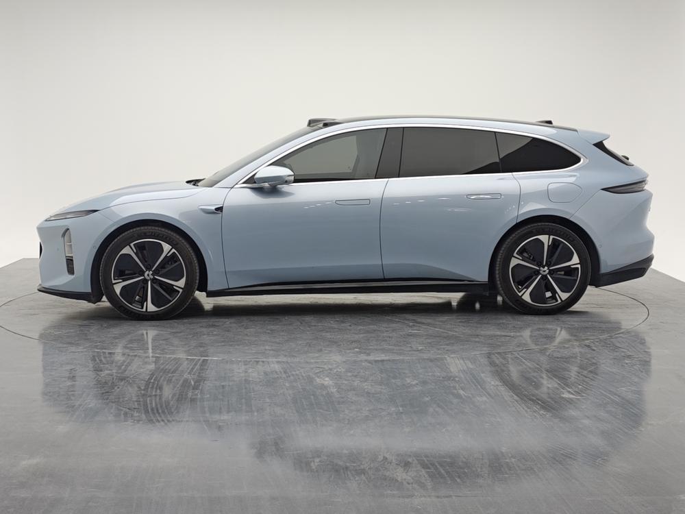 NIO NIO ET5T