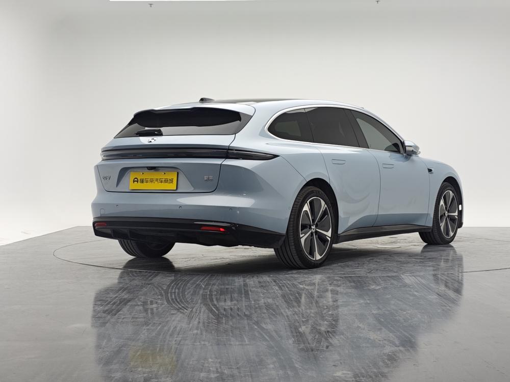NIO NIO ET5T