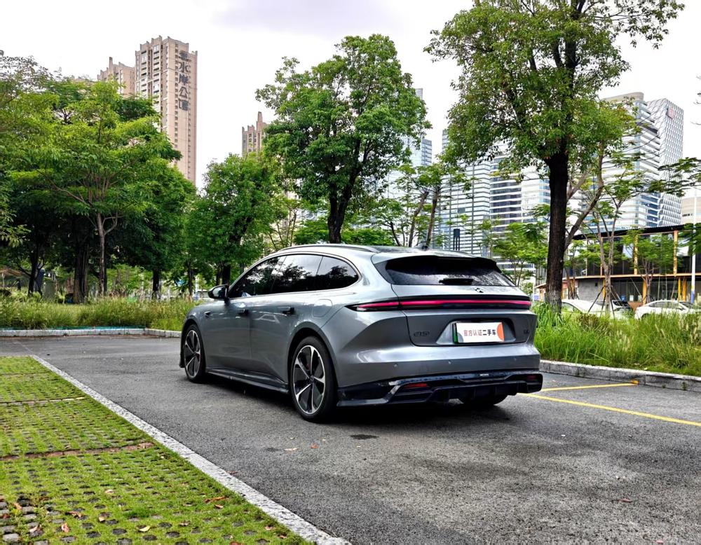 NIO NIO ET5T