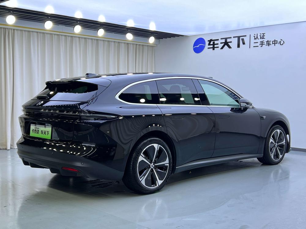 NIO NIO ET5T