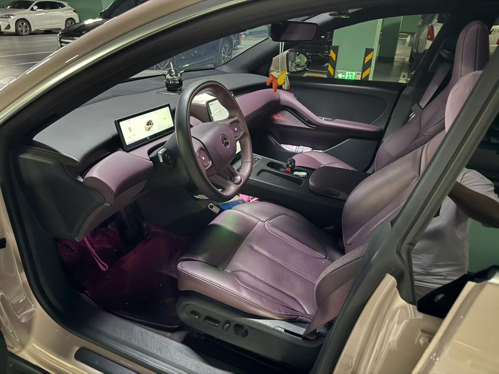 NIO NIO ET5T