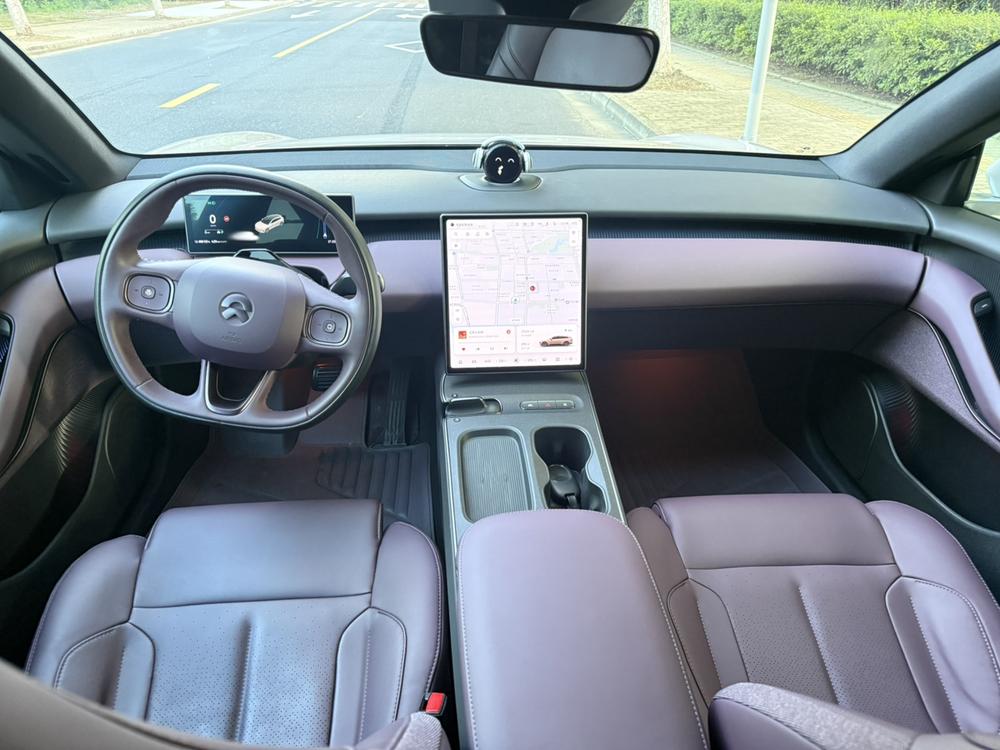 NIO NIO ET5T