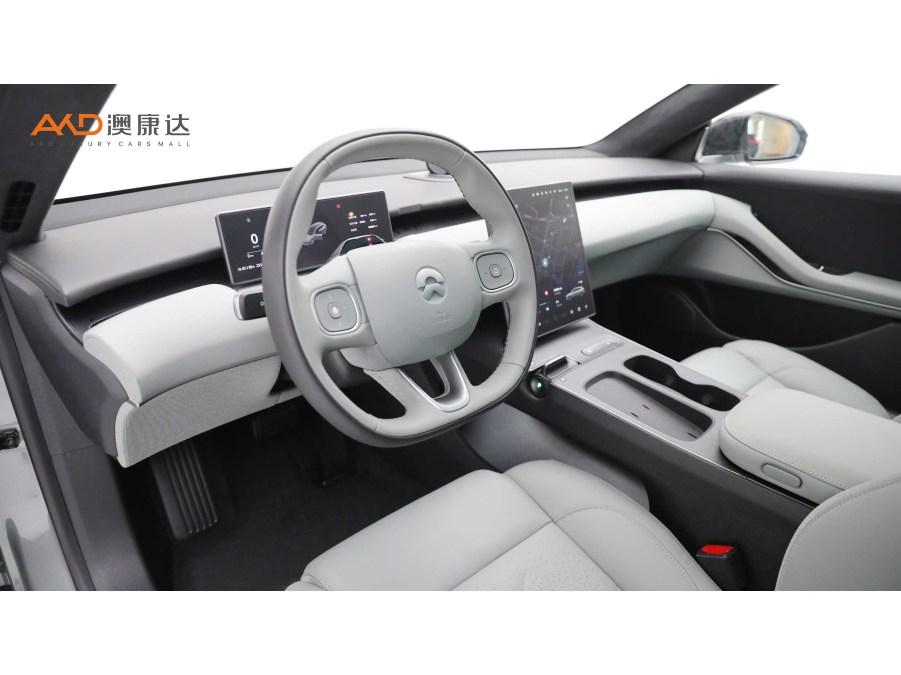 NIO NIO ET5T