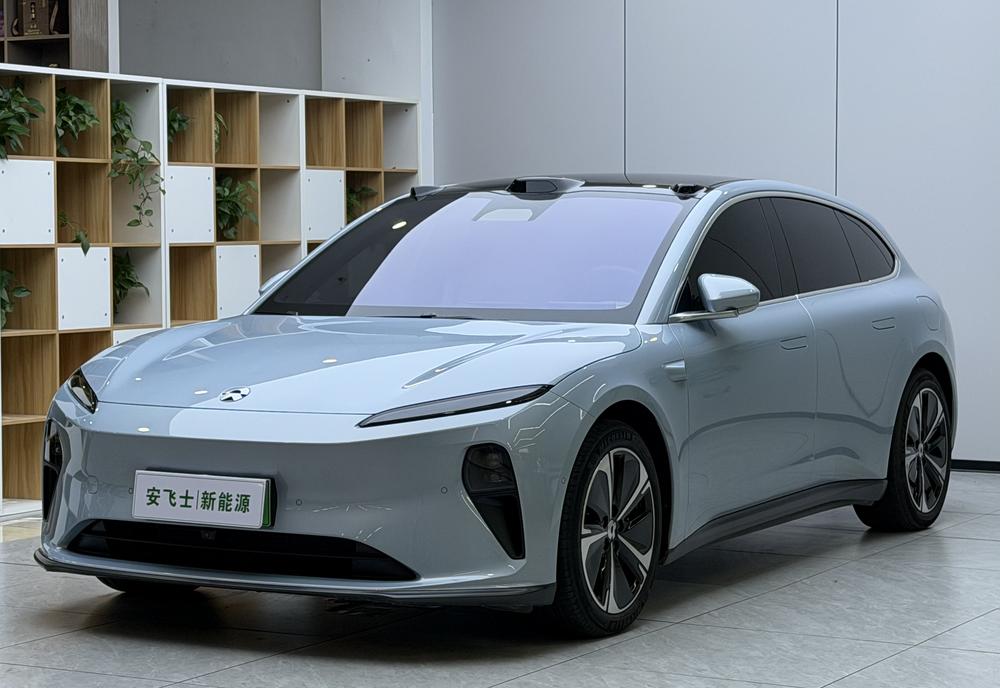 NIO NIO ET5T